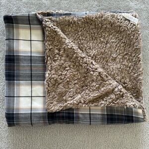 Pottery Barn Sherpa Throw Blanket